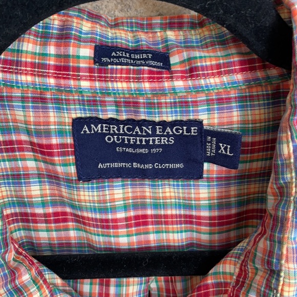 🛑SOLD🛑 Goes With Everything Plaid XL Casual Button Down - Picture 2 of 3